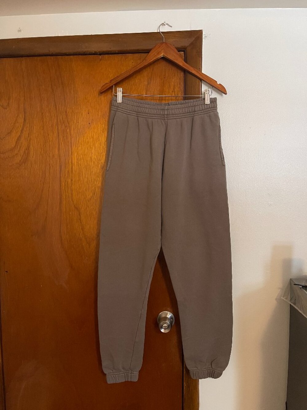 ALPHALETE SWEATPANTS (100% AUTHENTIC)